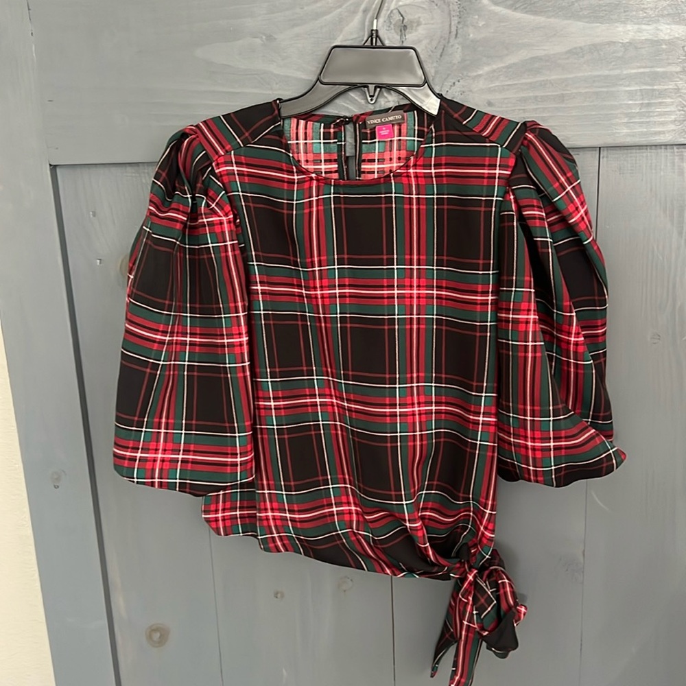 Never worn Vince Camuto holiday top size small